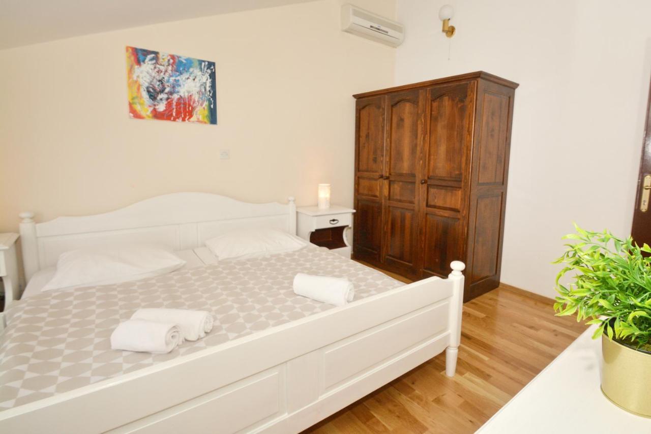 Guesthouse Kamen Kuća Podstrana Exterior foto